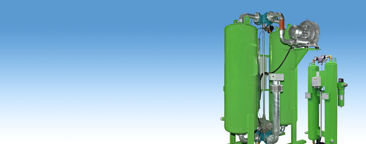 Grün lackierter Druckluft-Adsorptionstrockner der Firma FST